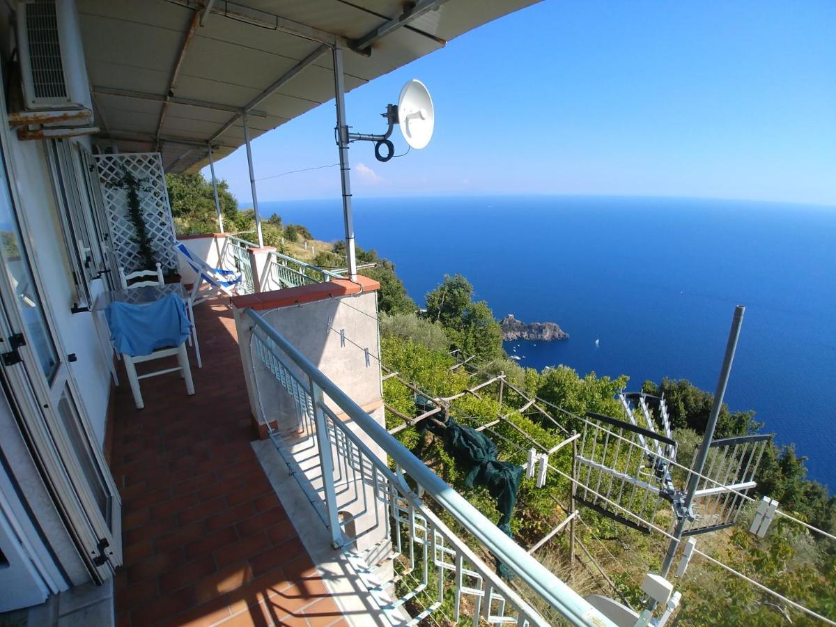 Апартаменты Giardino Sul Mare Амальфи Экстерьер фото